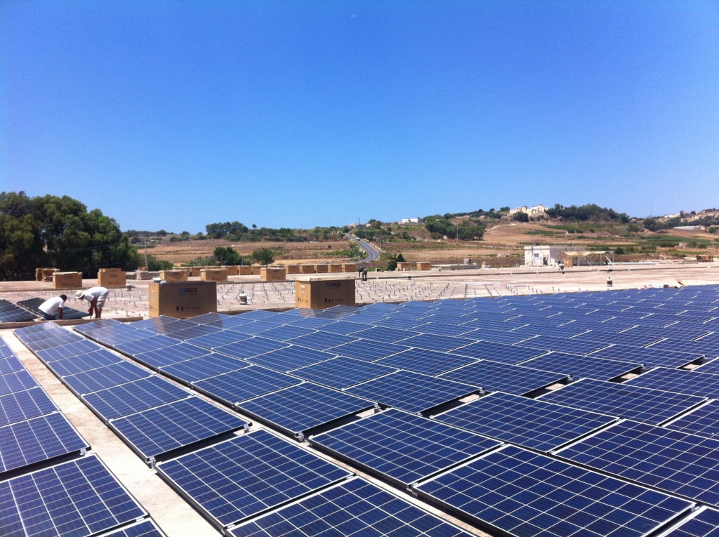 Struttura per fissaggio pannelli fotovoltaici per tetto piano con  inclinazione 10°